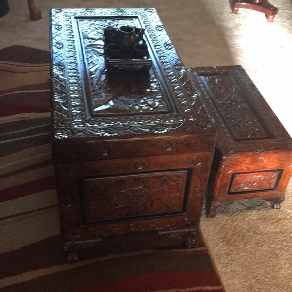 Set of 2chests with tea set